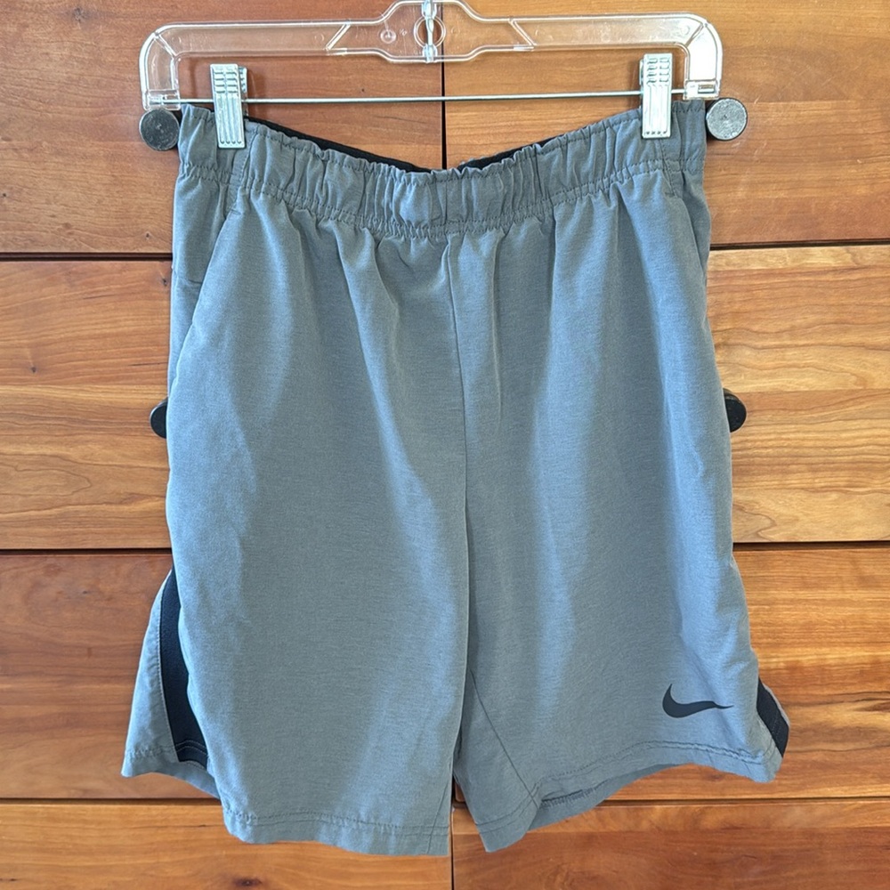 Nike Men's Dri-Fit Gray Athletic Shorts